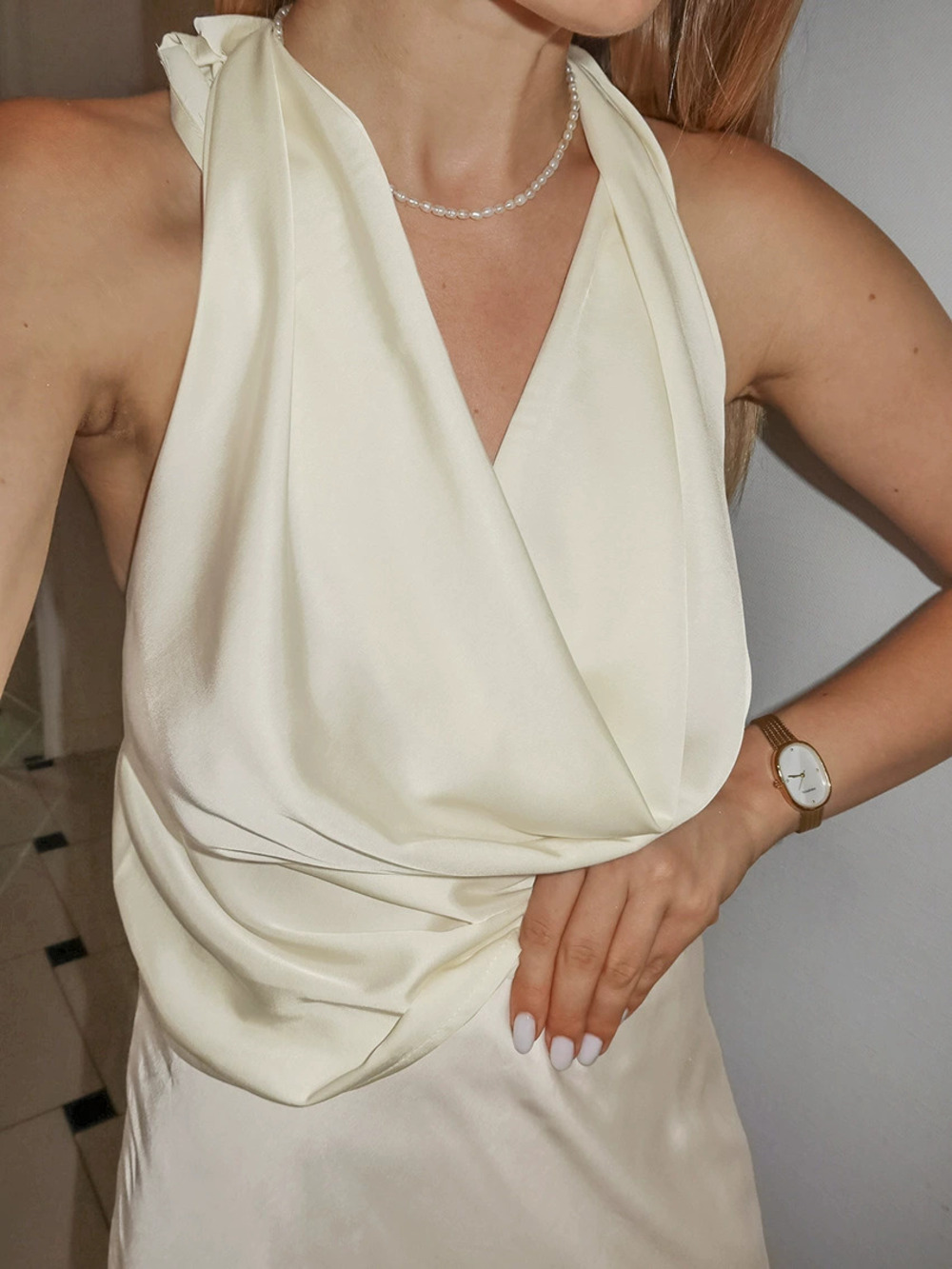 Forever 21 Fall Satin Halter Backless Draped Top